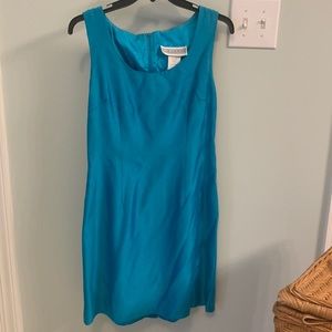 Jessica Howard sheath dress. Size 10. Vibrant turquoise color.